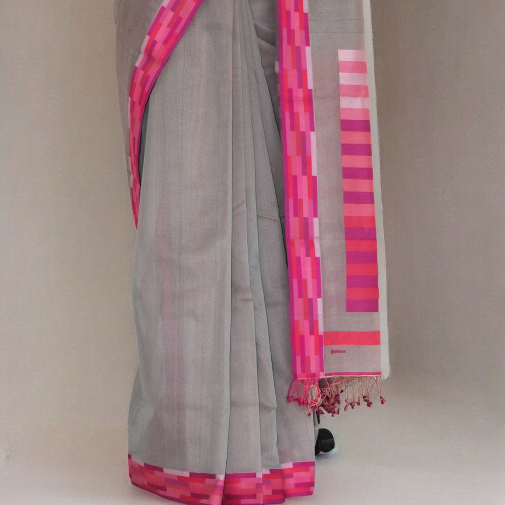 
                      
                        Light Grey - Rectangle Quilt Organic Cotton Saree
                      
                    